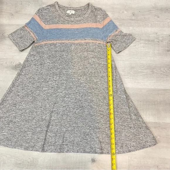 Lou & Grey M Jersey Knit Striped Fit and Flare Dress Grey and Pink Midi Dress - Picture 12 of 17